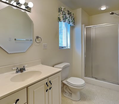969 Beverly Avenue, Ambridge, PA