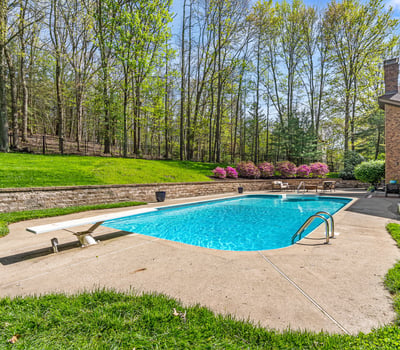 609 Lincoln Road, Bradford Woods, PA