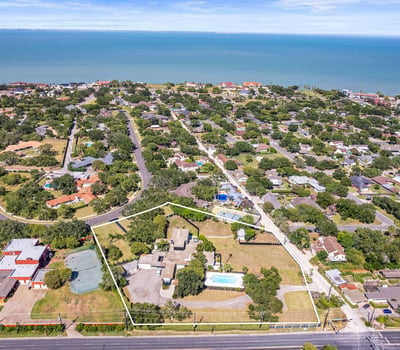 35 Hewit Dr, Corpus Christi, TX
