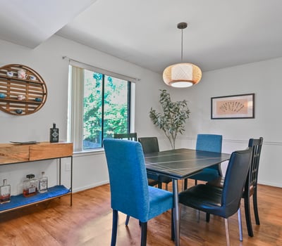 9700 Kingsbridge Drive, 202, Fairfax, VA