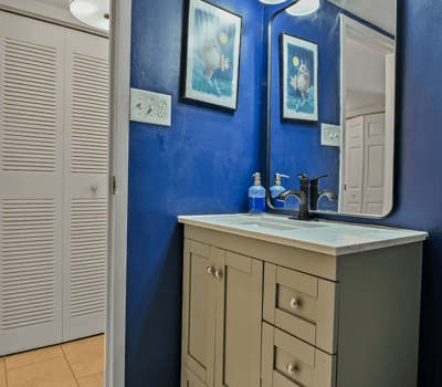 9700 Kingsbridge Drive, 202, Fairfax, VA