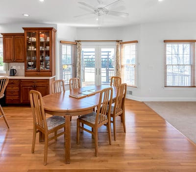 Open the French doors and let the cool breezes in through the screen doors.