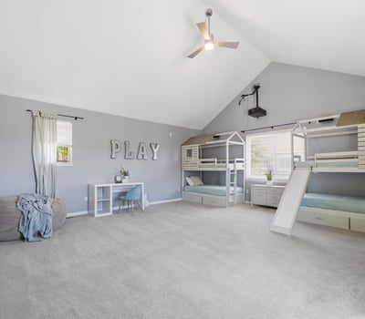 2080 Harmony Park Dr, Denver, CO