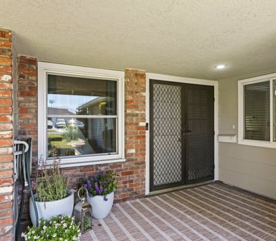 2505 E OshKosh Avenue, Anaheim, CA
