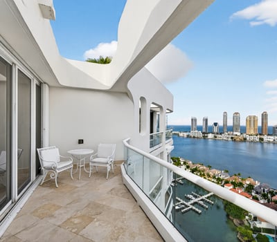 7000 Island Blvd PH-02, Aventura, FL