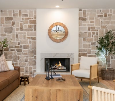 9460 Mistwater Close, Roswell, GA
