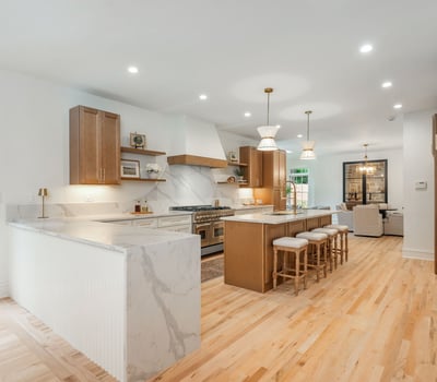 9460 Mistwater Close, Roswell, GA