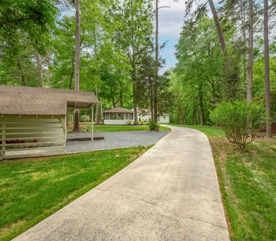 1800 Chestnut Lane, Matthews, NC