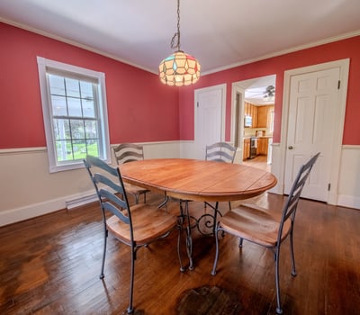 2667 White Chapel Road, Lively, VA