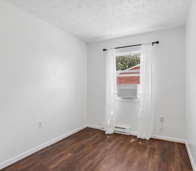 205 S Shenandoah Ave, Front Royal, VA