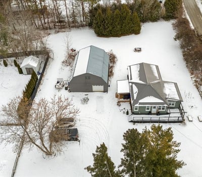2307 County Road 3, Carrying Place, ON