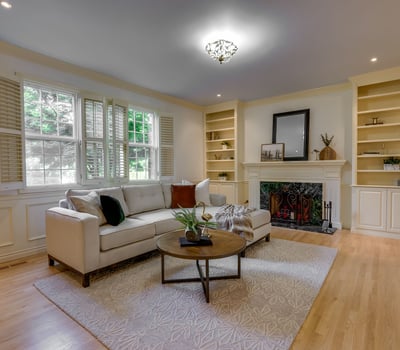 9025 NW Ash St., Portland, OR