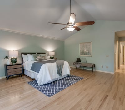 9025 NW Ash St., Portland, OR