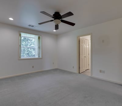 9025 NW Ash St., Portland, OR