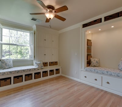 9025 NW Ash St., Portland, OR