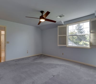 9025 NW Ash St., Portland, OR