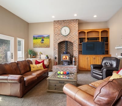 17060 SW Weir Rd, Beaverton, OR
