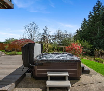 17060 SW Weir Rd, Beaverton, OR