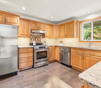 6238 SW McEwan Rd, Lake Oswego, OR