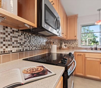 7070 SW Hyland Way, Beaverton, OR
