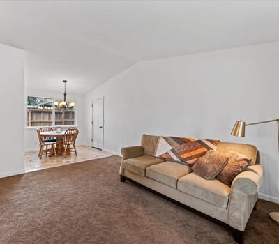 12255 SW 126th Ave, Tigard, OR