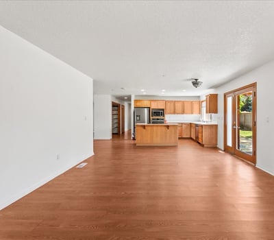 12402 Cominger Dr, Oregon City, OR