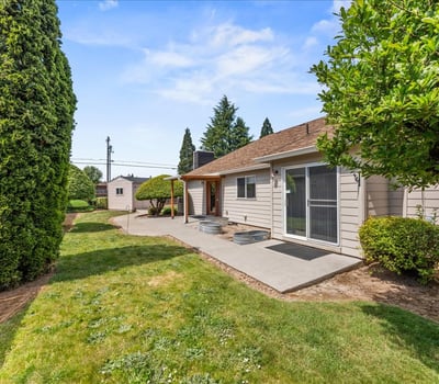 12402 Cominger Dr, Oregon City, OR