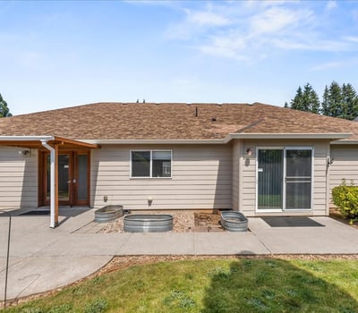 12402 Cominger Dr, Oregon City, OR
