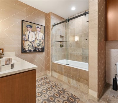 Guest Full Bathroom #3