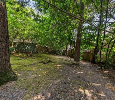 9150 SW Salmon St, Portland, OR
