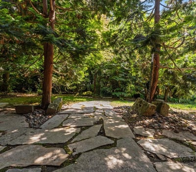 9150 SW Salmon St, Portland, OR