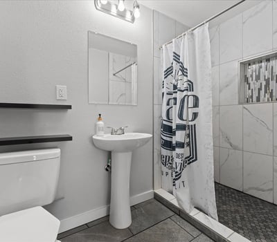 13920 S Lucia Lane, Mulino, OR