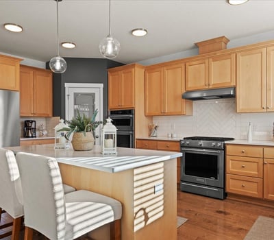 13920 S Lucia Lane, Mulino, OR