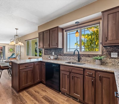 10100 SE Walnut Drive, Happy Valley, OR