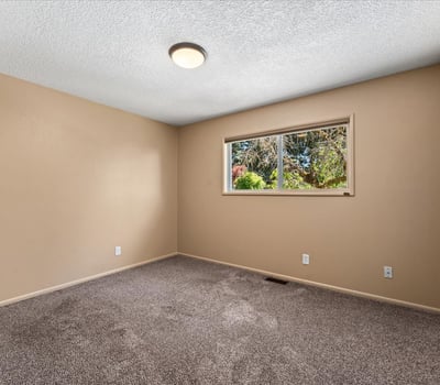 10100 SE Walnut Drive, Happy Valley, OR