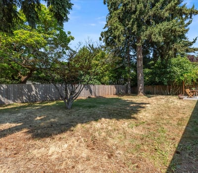 12025 SW Springwood Dr, Tigard, OR