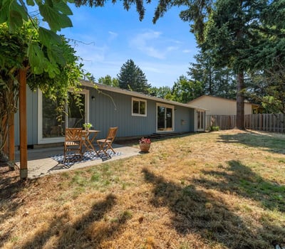 12025 SW Springwood Dr, Tigard, OR
