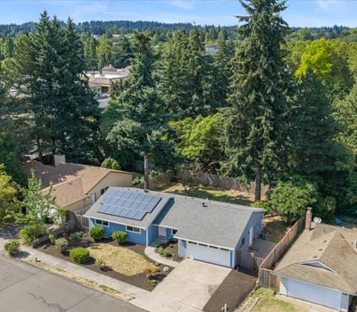 12025 SW Springwood Dr, Tigard, OR