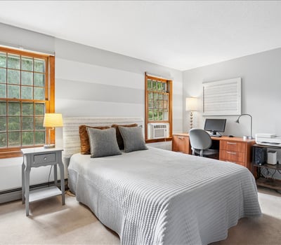 4 Lawson Farm Road, Londonderry, NH
