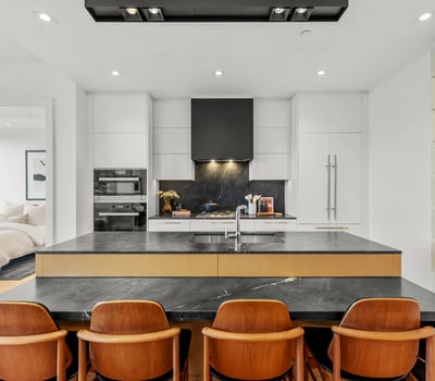 1 strathgowan avenue, Suite 710, Toronto, ON