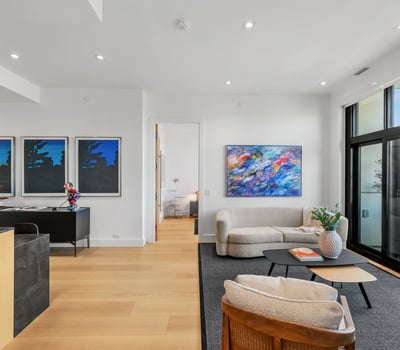1 strathgowan avenue, Suite 710, Toronto, ON