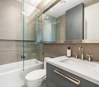 1 strathgowan avenue, Suite 710, Toronto, ON