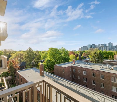 1 strathgowan avenue, Suite 710, Toronto, ON