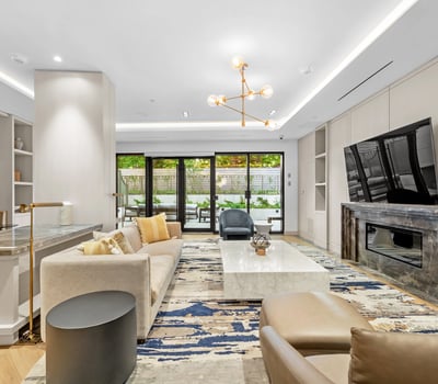 1 strathgowan avenue, Suite 710, Toronto, ON