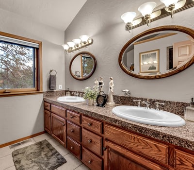 17325 Nicklaus Court, Weed, CA