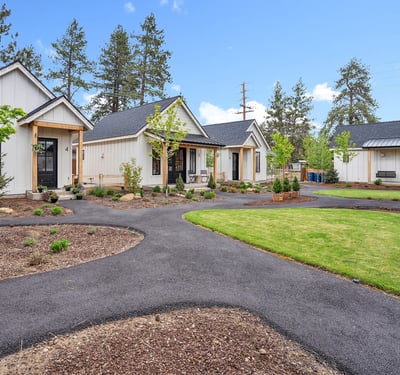 560 E Main Avenue, Sisters, OR