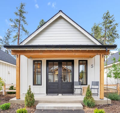560 E Main Avenue, Sisters, OR
