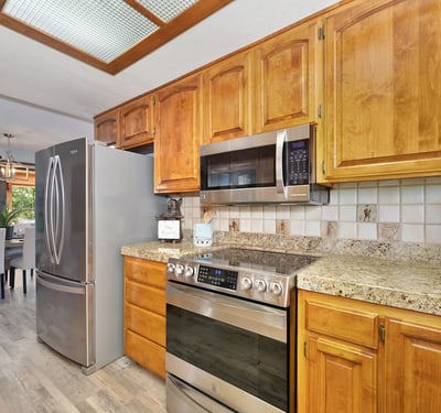 370 Bon Vue Dr, Applegate, CA