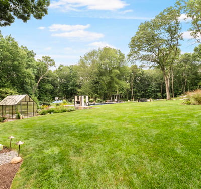 17 Pine Ridge Road, Woodbridge, CT