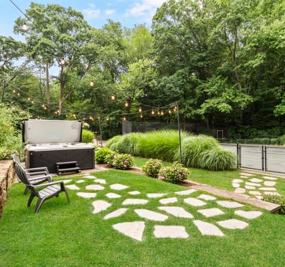 17 Pine Ridge Road, Woodbridge, CT